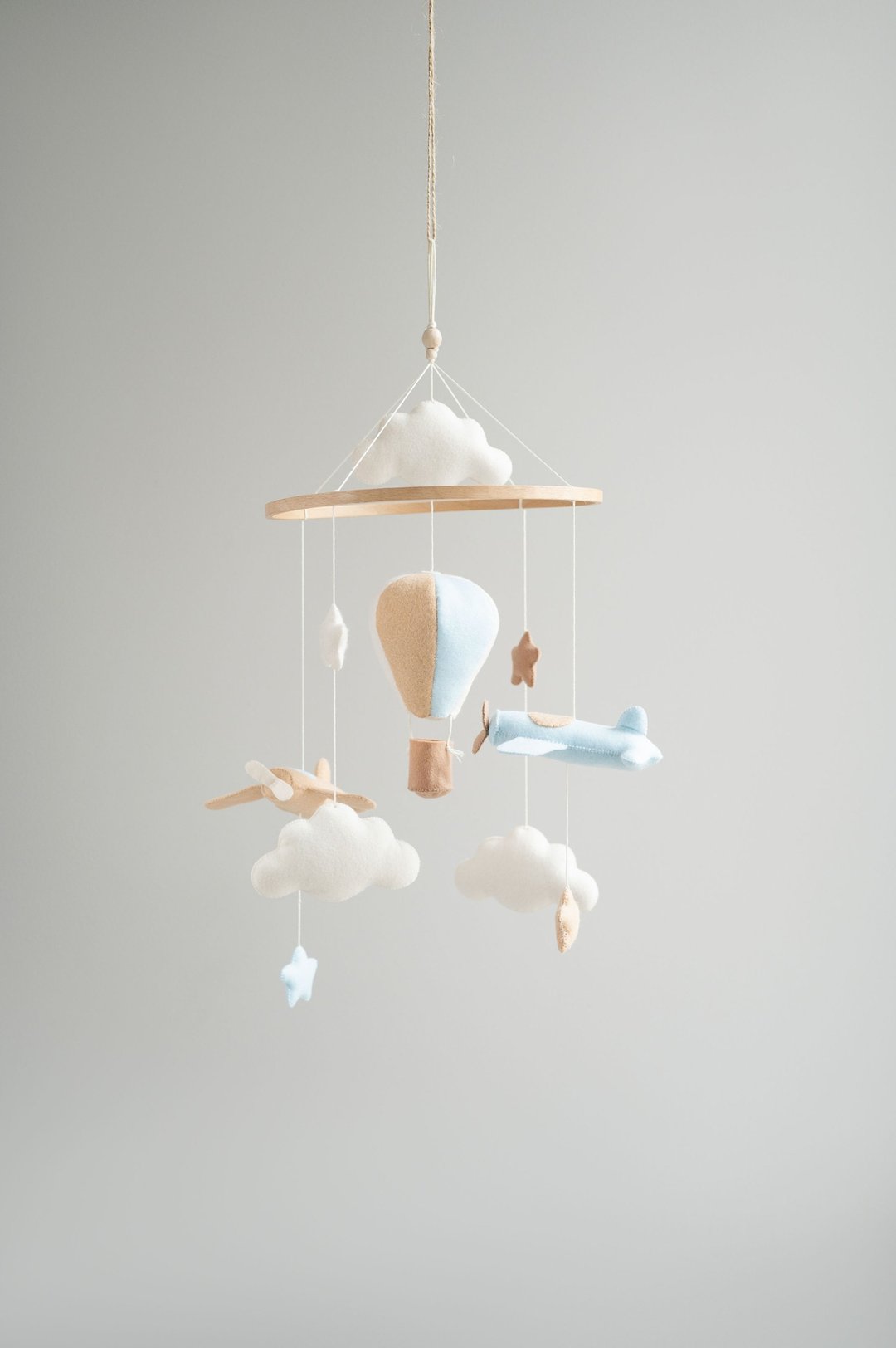 Travel nursery mobile, airplane baby mobile, adventure nursery - 玩具/玩偶 - 环保材料 多色