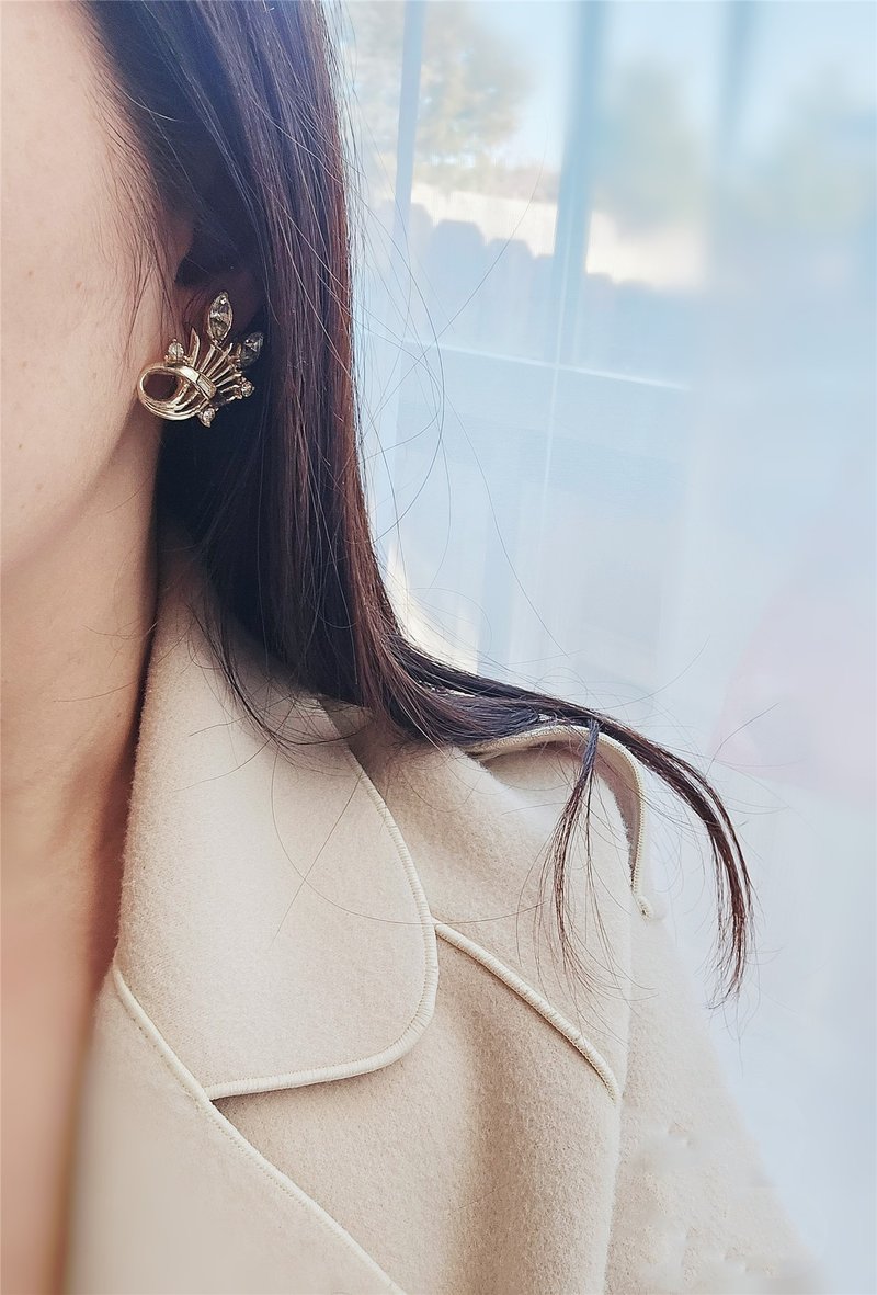 Coro专利款莱茵石花束耳环【美国老件时尚珠宝】 - 耳环/耳夹 - 其他金属 金色