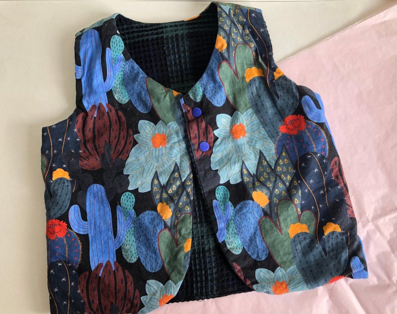 儿童背心 双面背心 仙人掌 百搭格纹 - 童装上衣 - 棉．麻 绿色