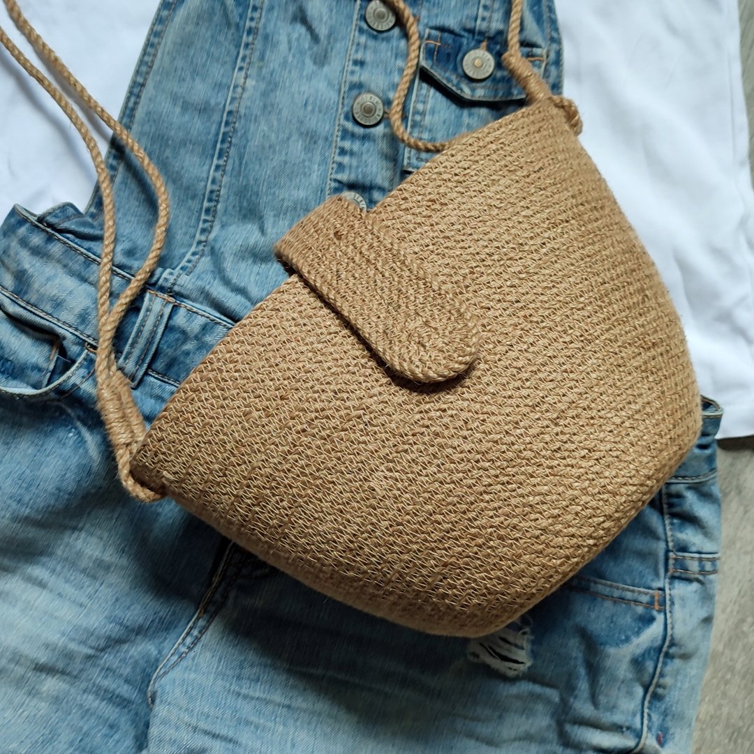 French Basket , small jute shoulder bag , Woven bag , Wicker jute bag - 手提包/手提袋 - 棉 卡其色