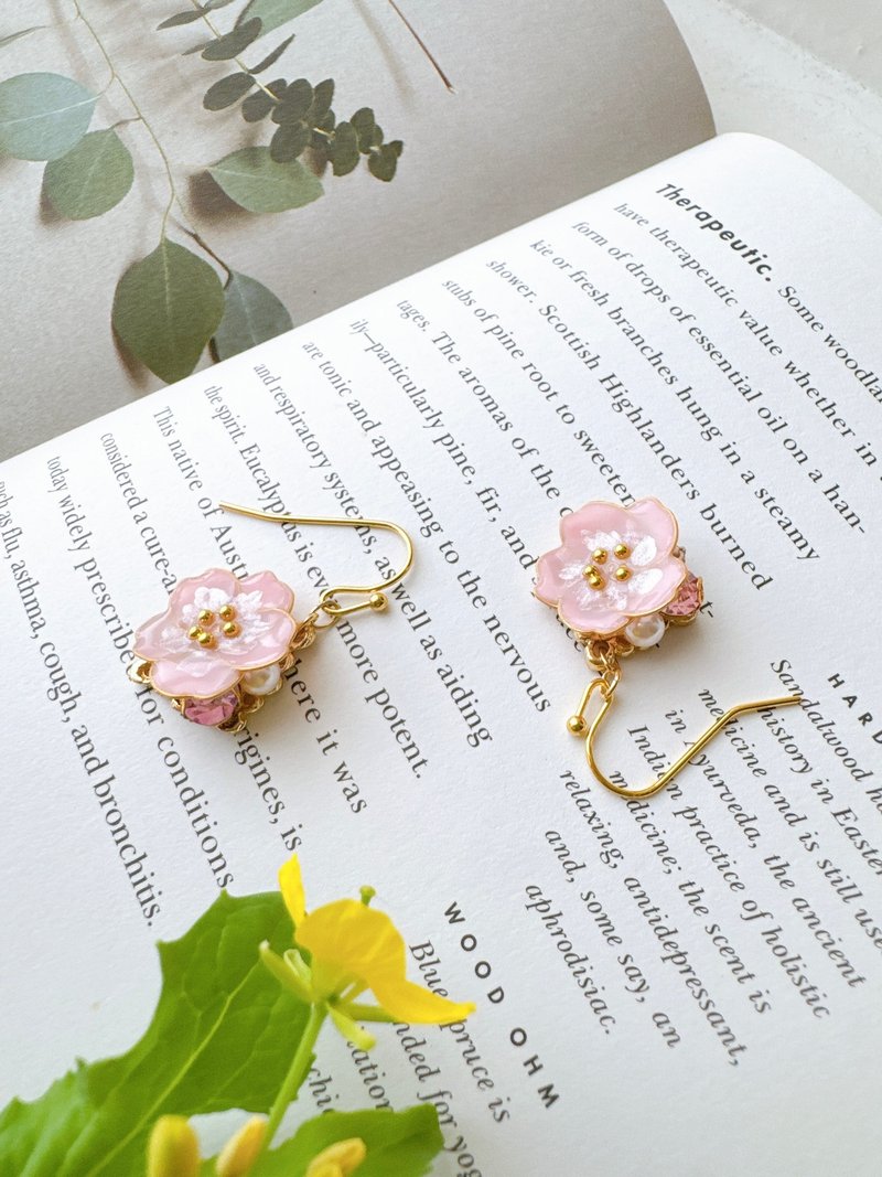 一凛花 SAKURA DIP ART (粉色宝石与珍珠) 医疗级不锈钢316_0060 - 耳环/耳夹 - 树脂 粉红色