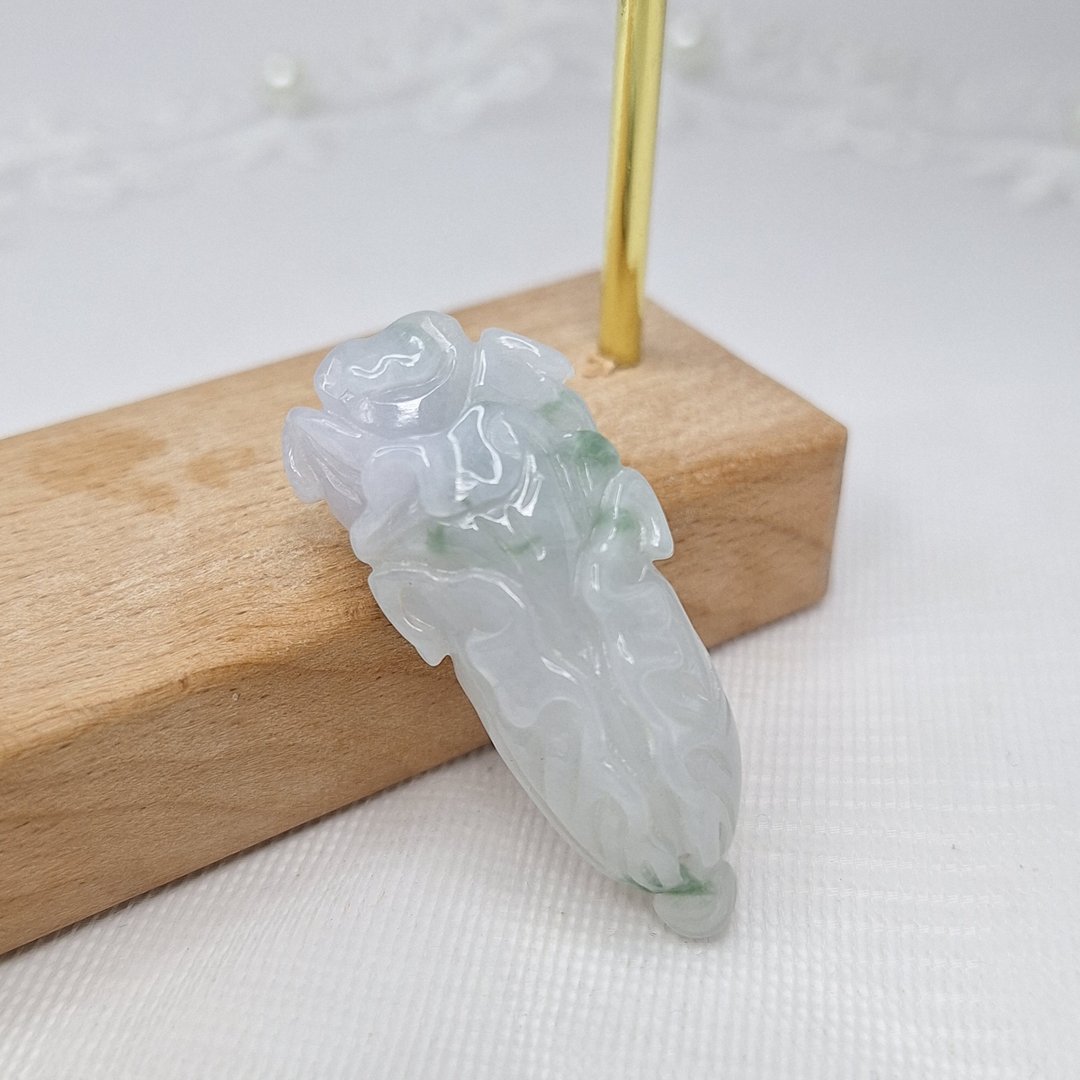 温润春彩手工雕刻白菜吊坠 |天然缅甸玉A货翡翠 - 项链 - 玉石 