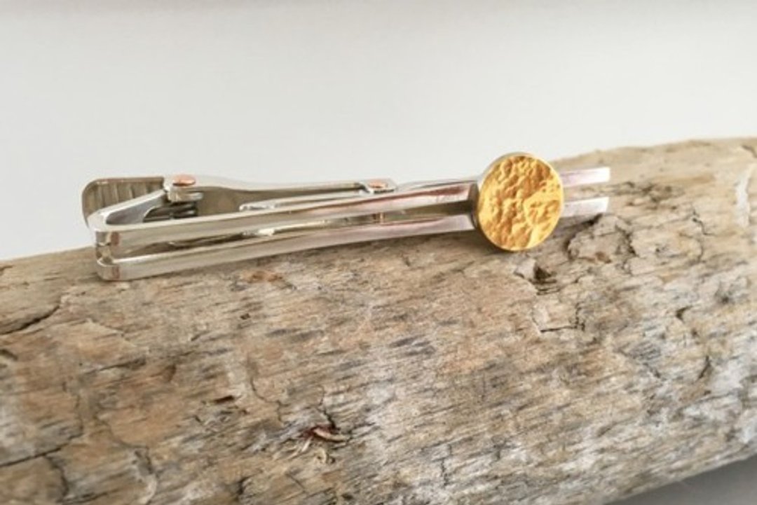 K24 Full Moon ◇ Pure gold full moon + Silver tie pin ◇ Initials can be engraved - 其他 - 其他金属 