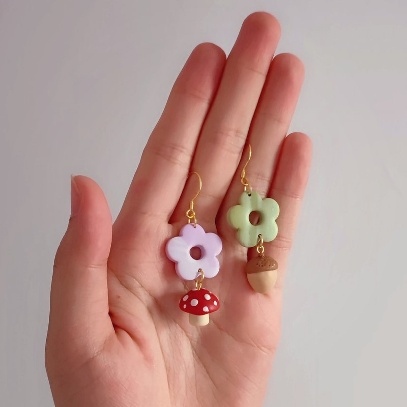 bi natural//云石纹花花松果菇菇手工软陶耳环 - 耳环/耳夹 - 粘土 多色