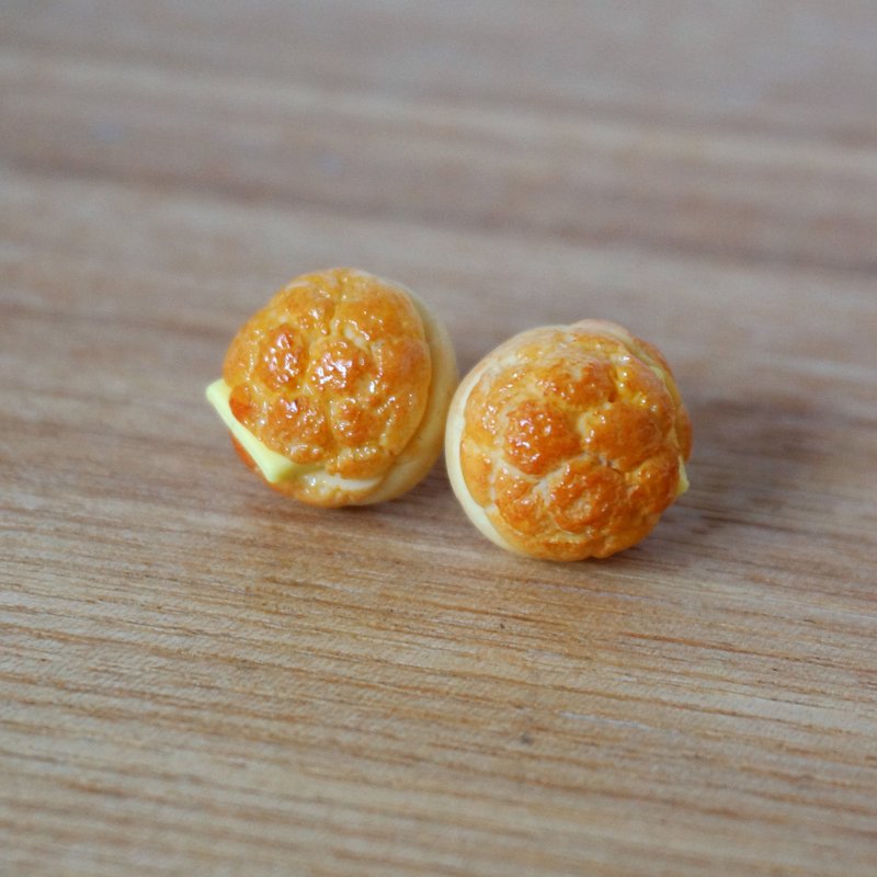 香港茶餐厅系列.菠萝油.手工耳环 (接单订制) - 耳环/耳夹 - 树脂 黄色