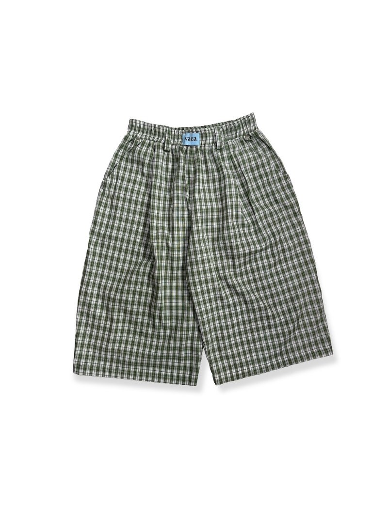 KHAKI CHECK PINTUCK BURMUDA PANTS - 中性裤装 - 棉．麻 卡其色