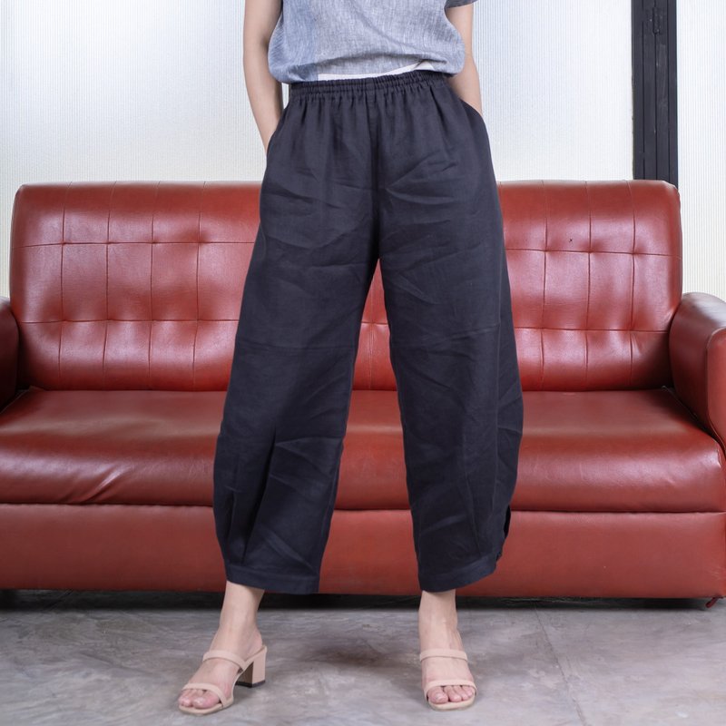Natural Linen Balloon Pants with Button Details at the Leg - Black - 女装长裤 - 亚麻 黑色