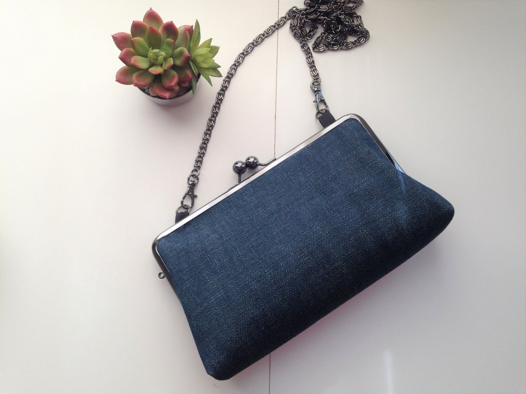 Large-capacity large clasp long wallet denim - 皮夹/钱包 - 棉．麻 蓝色