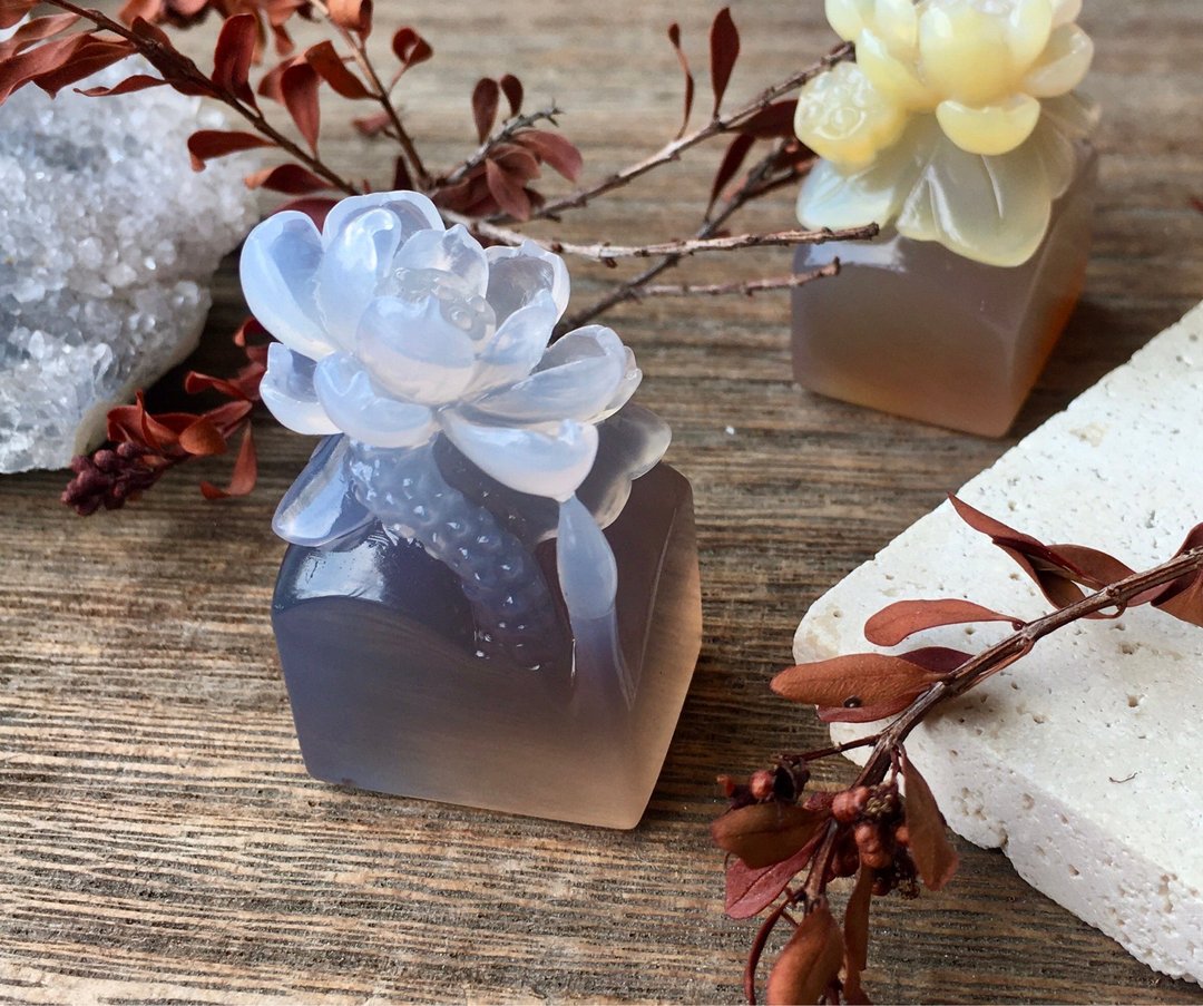 小精品 / 无注胶手工精雕蓝玛瑙莲花印章 - 其他 - 宝石 蓝色