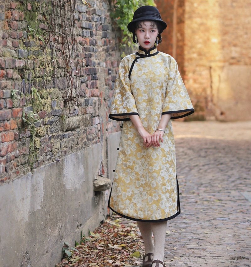 民國風黃玫瑰旗袍 / 提花倒大袖全開襟 / 玫瑰舊事復古秋冬 - 旗袍 - 其他材质 黄色