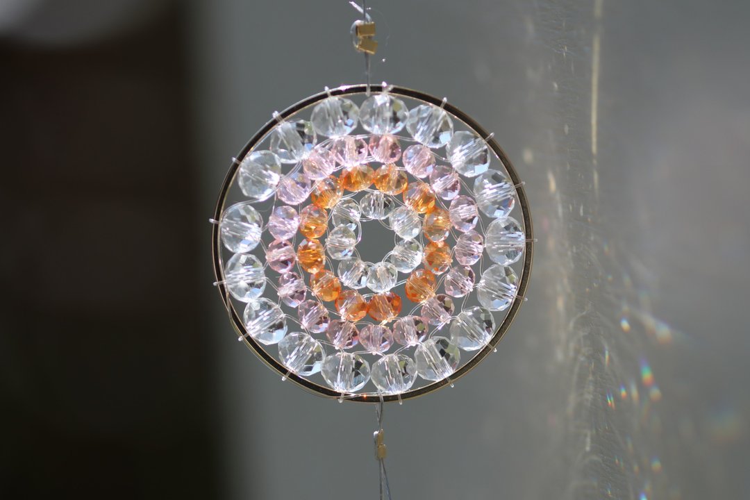 A shining clear-pink color mandala made of glass beads. - 其他 - 玻璃 粉红色