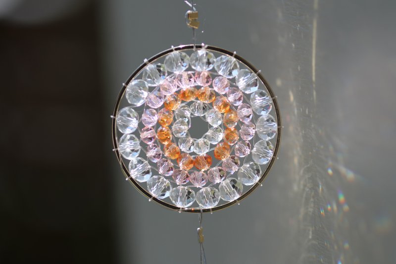 A shining clear-pink color mandala made of glass beads. - 其他 - 玻璃 粉红色