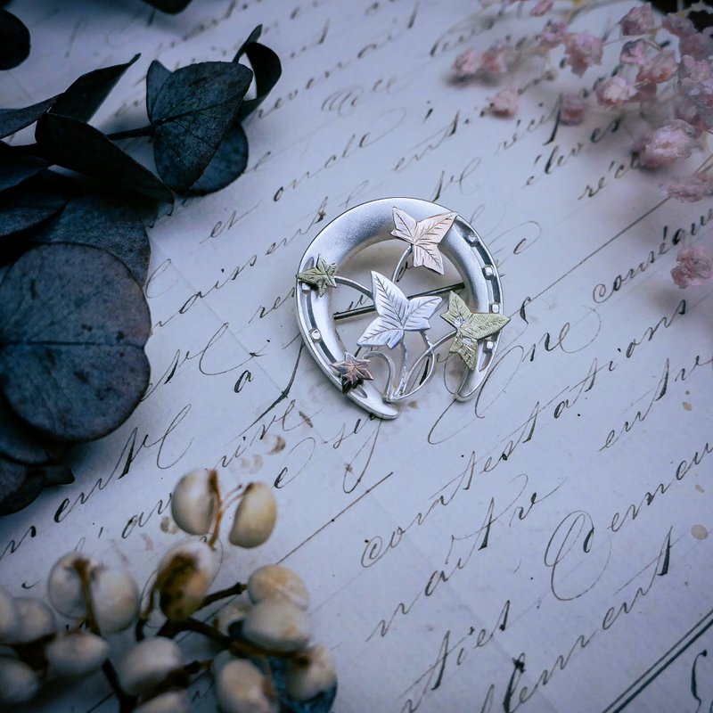 英国维多利亚时期 幸运马蹄铁枫叶纯银胸针—欧洲古董首饰 Vintag - 胸针 - 纯银 