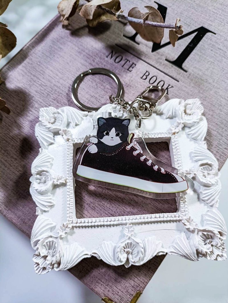 ME192_鞋貓 cat in shoes  /晶透吊飾_鑰匙圈 - 钥匙链/钥匙包 - 塑料 多色