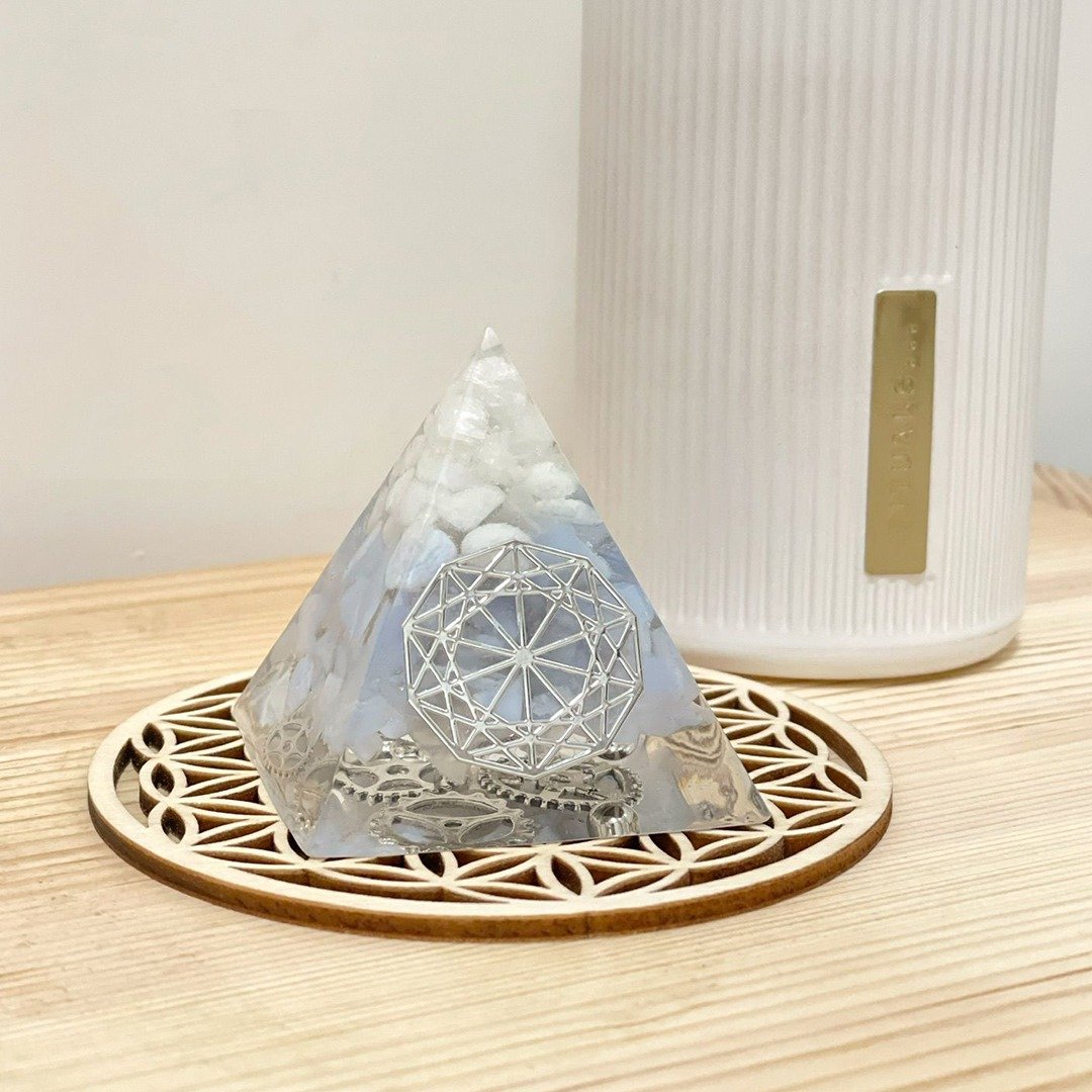 【月亮石+蓝纹玛瑙】奥根能量塔Orgonite (6cm/5cm/4cm) - 摆饰 - 水晶 