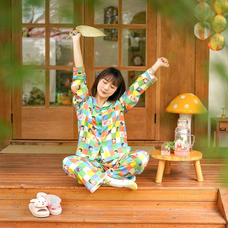 無限宇宙 魔方家居服 柔软丝滑抗皱 睡衣睡褲兩件套 - 居家服/睡衣 - 聚酯纤维 多色