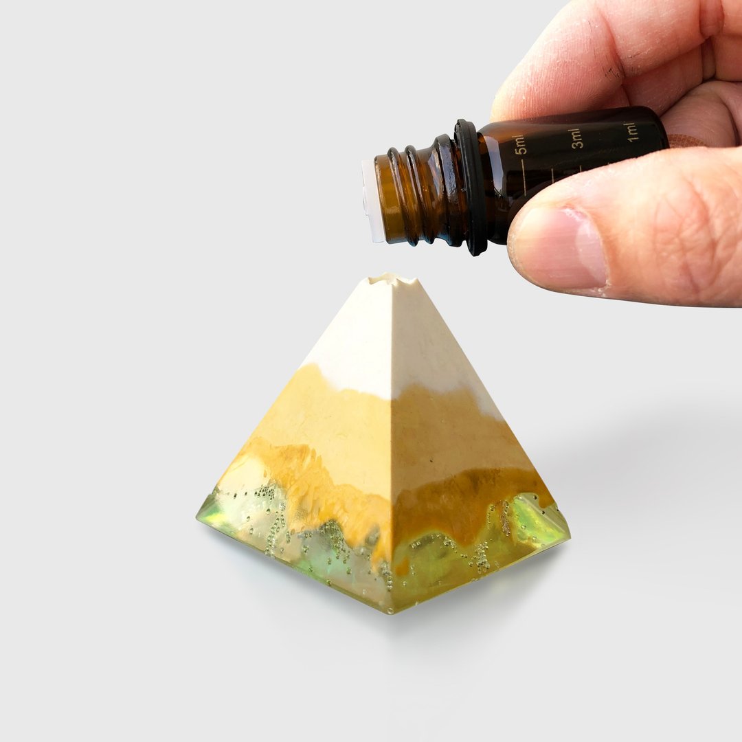 手工制造 I 扩香石 I 树脂 I 附5ml精油 I 黄色 I 金字塔 - 香薰/精油/线香 - 其他材质 黄色