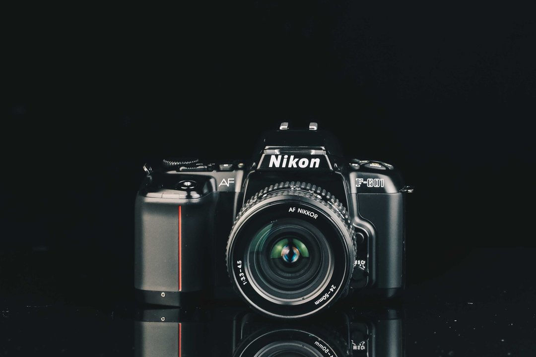 Nikon F-601+NIKKOR AF 24-50mm F=3.3-4.5 #4295 #135底片相机 - 相机 - 其他金属 黑色