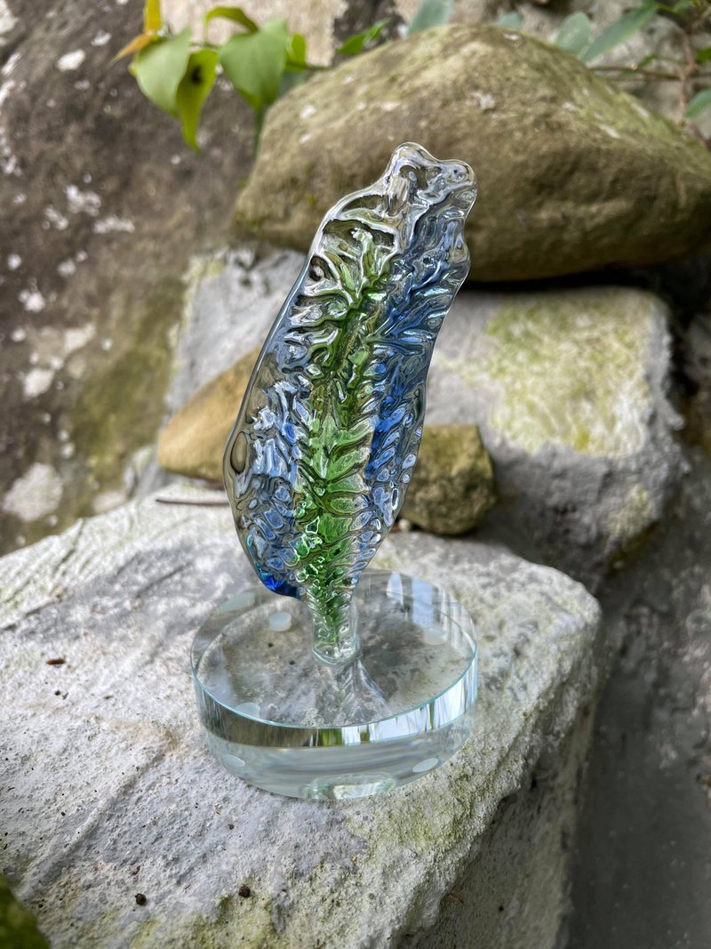 水晶玻璃 台湾造型 纪念品 纸镇 - 摆饰 - 玻璃 