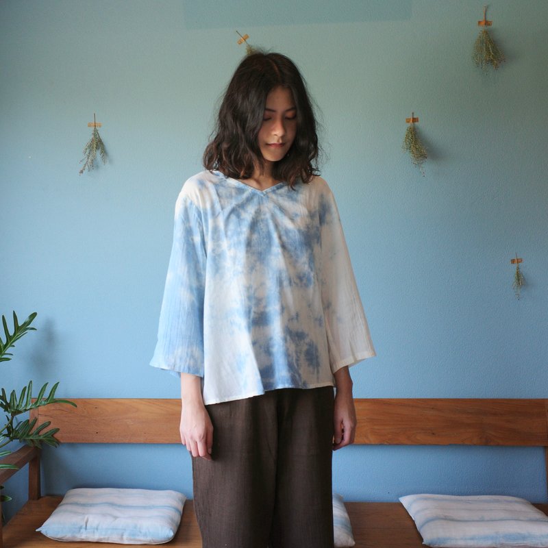 s k y blouse / natural indigo dye - 女装上衣 - 棉．麻 蓝色