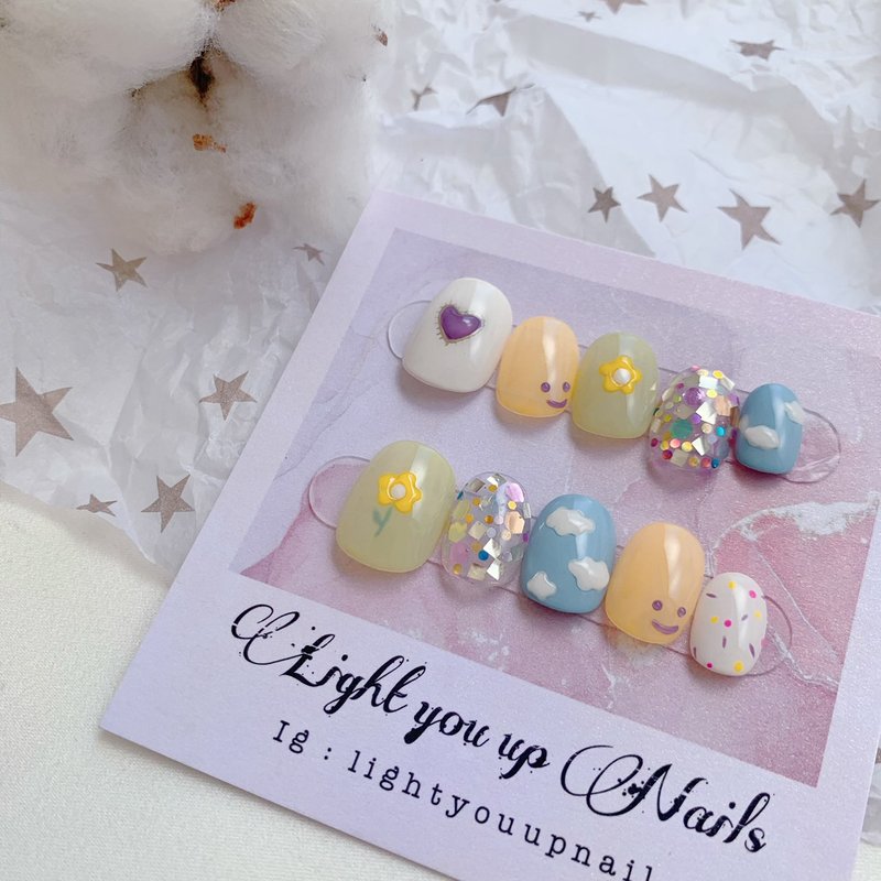 Light you up  夏日多巴胺/穿戴甲/订制美甲贴片NA 74 - 指甲油/指甲贴 - 其他材质 多色