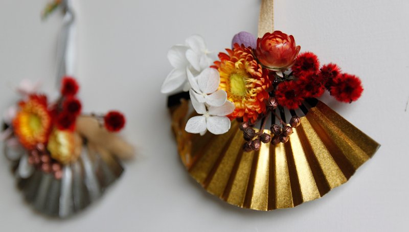 花森堂 新春招福扇 金银两色 - 摆饰 - 植物．花 金色