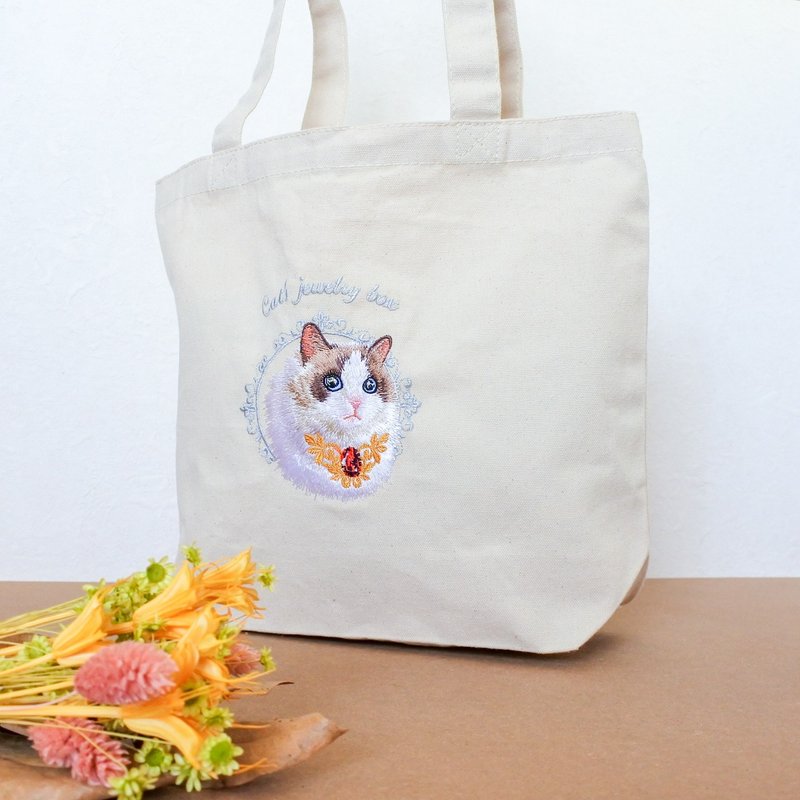 Ragdoll and Ruby Embroidered Tote Bag - 手提包/手提袋 - 棉．麻 白色