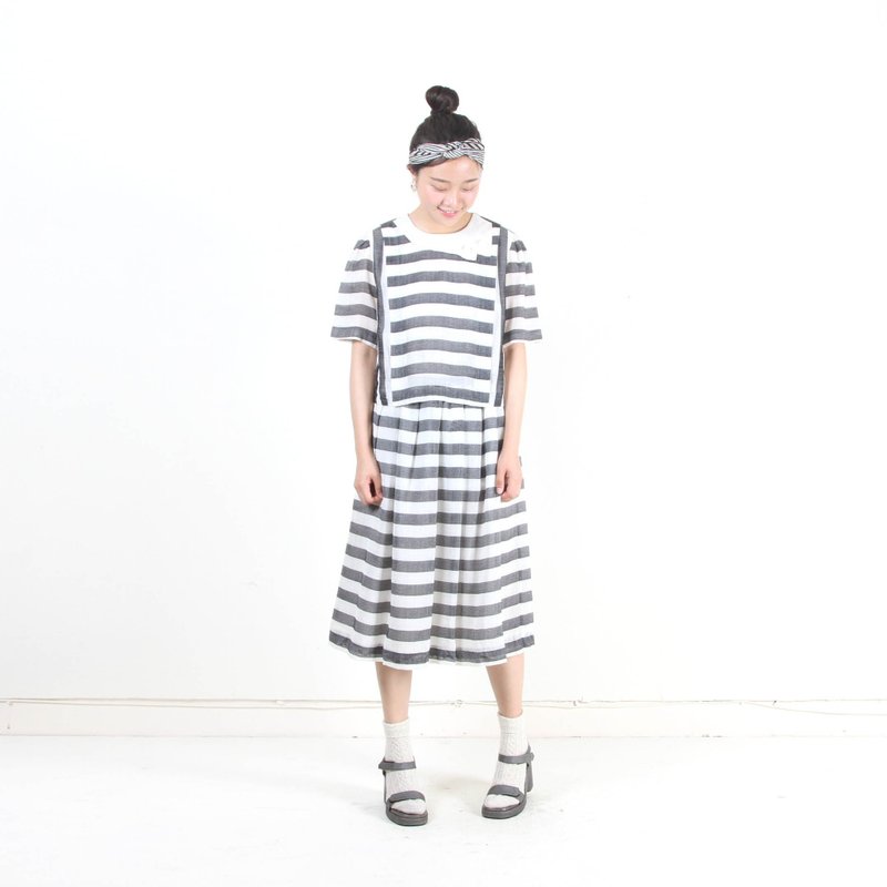 【蛋植物古着】斑马条纹印花假两件式短袖古着洋装 - 洋装/连衣裙 - 聚酯纤维 