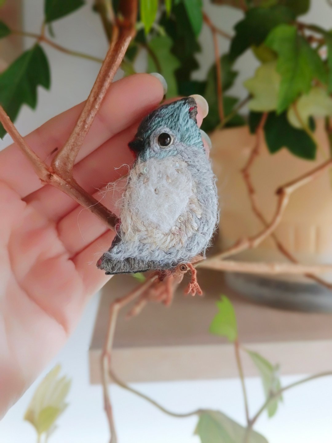 鸟儿胸针 刺绣艺术胸针 礼物 - 胸针 - 绣线 灰色