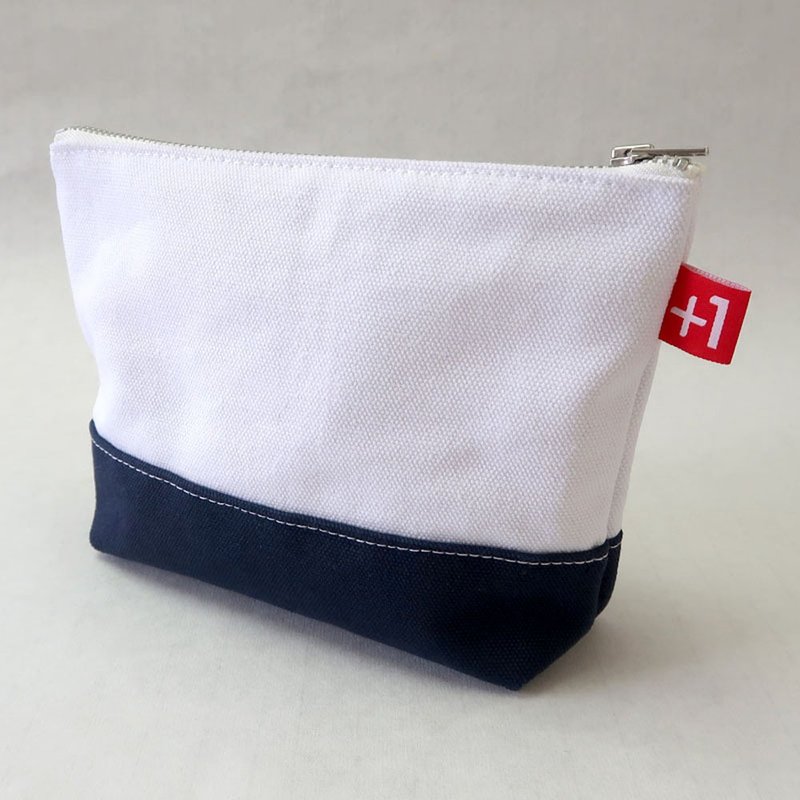 Plus 1 宝蓝色厚帆布化妆袋 - 化妆包/杂物包 - 棉．麻 蓝色