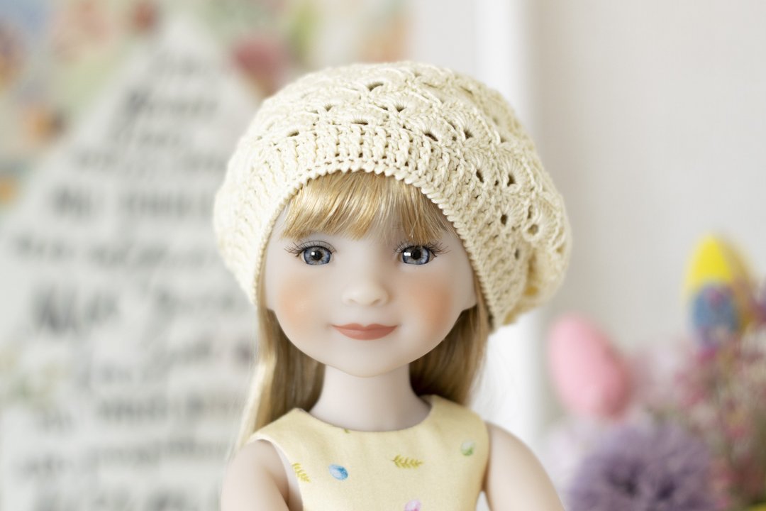 Crocheted beret for doll Ruby Red Fashion Friends (37 cm/14.5 inches), doll hat - 玩偶/公仔 - 棉．麻 白色