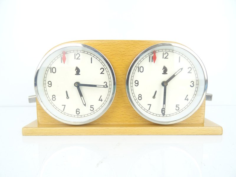 匈牙利制造复古古董 MOM 国际象棋时钟 - 时钟/闹钟 - 木头 咖啡色