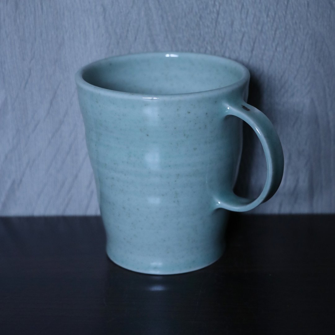 歪仔绿青瓷瓷土把杯 二 - 咖啡杯/马克杯 - 瓷 绿色