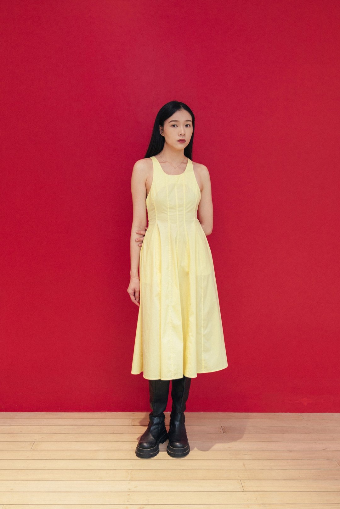入膊连身裙 Sleeveless Midi Dress - 裙子 - 其他材质 黄色