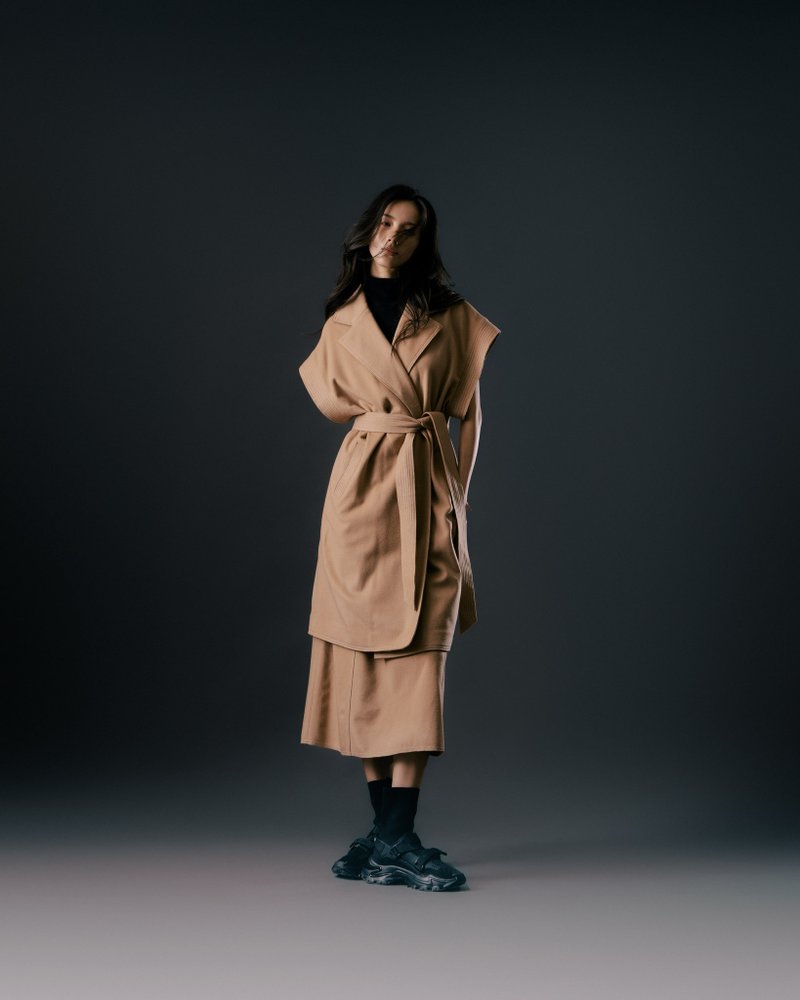 UUIN_切边设计毛绑带大衣 - 女装休闲/机能外套 - 羊毛 卡其色