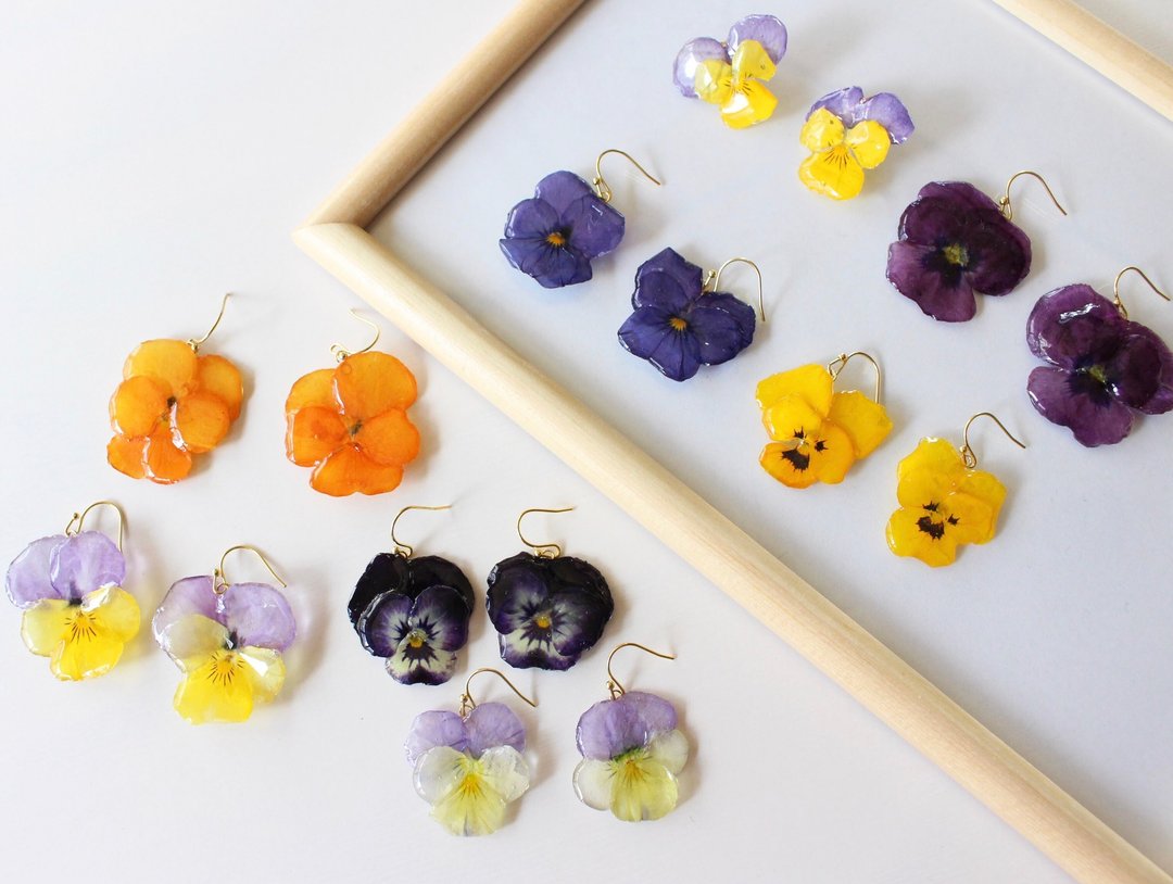 Viola's earrings - 耳环/耳夹 - 植物．花 黄色