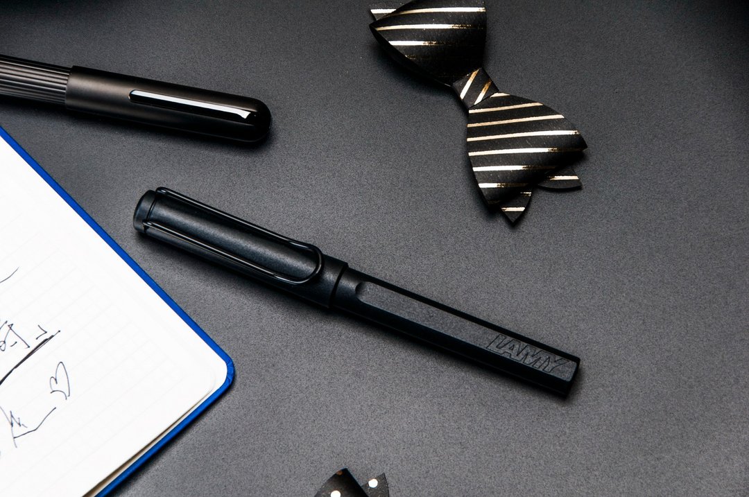 LAMY 钢珠笔 / safari 狩猎者系列 - 极黑 / 限量 - 钢珠笔 - 塑料 黑色