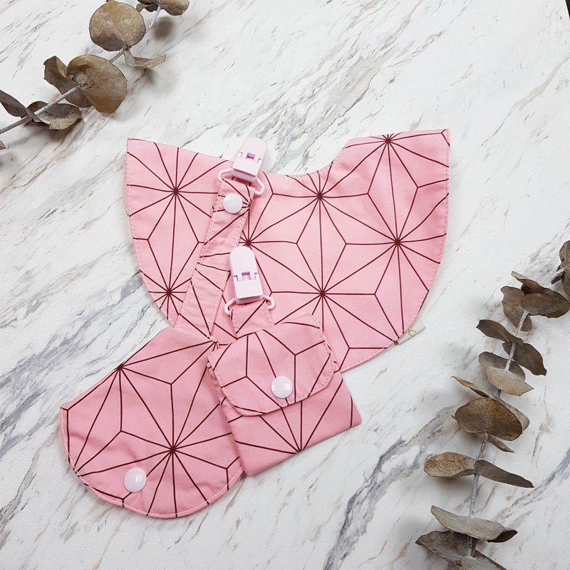 几何 女宝 口水兜 平安符 奶嘴套 弥月礼盒 新生礼盒 - 围嘴/口水巾 - 棉．麻 粉红色