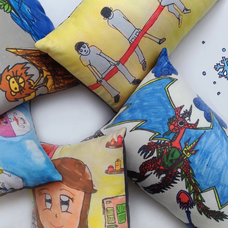 涂鸦图画【定制】8开抱枕(附枕芯)1个  *亲子礼物 - 枕头/抱枕 - 其他材质 多色