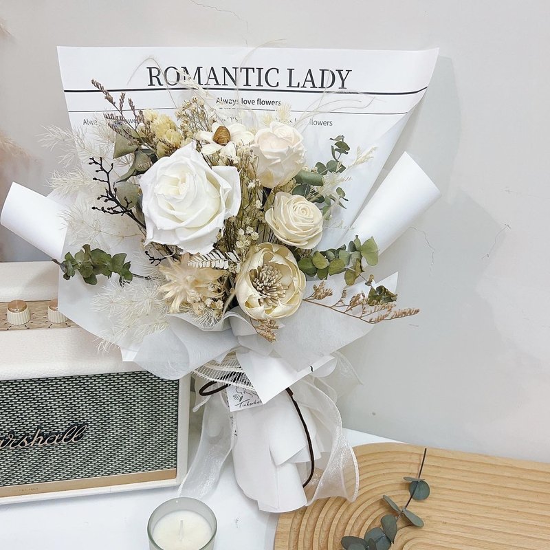 天使白玫瑰花束 永生花 干燥花 生日 告白 毕业 情人节 附提袋 - 干燥花/捧花 - 植物．花 白色