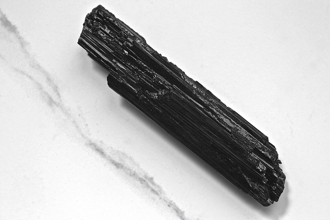 石栽 SHIZAI 黑碧玺柱原矿-不含座 - 摆饰 - 水晶 黑色