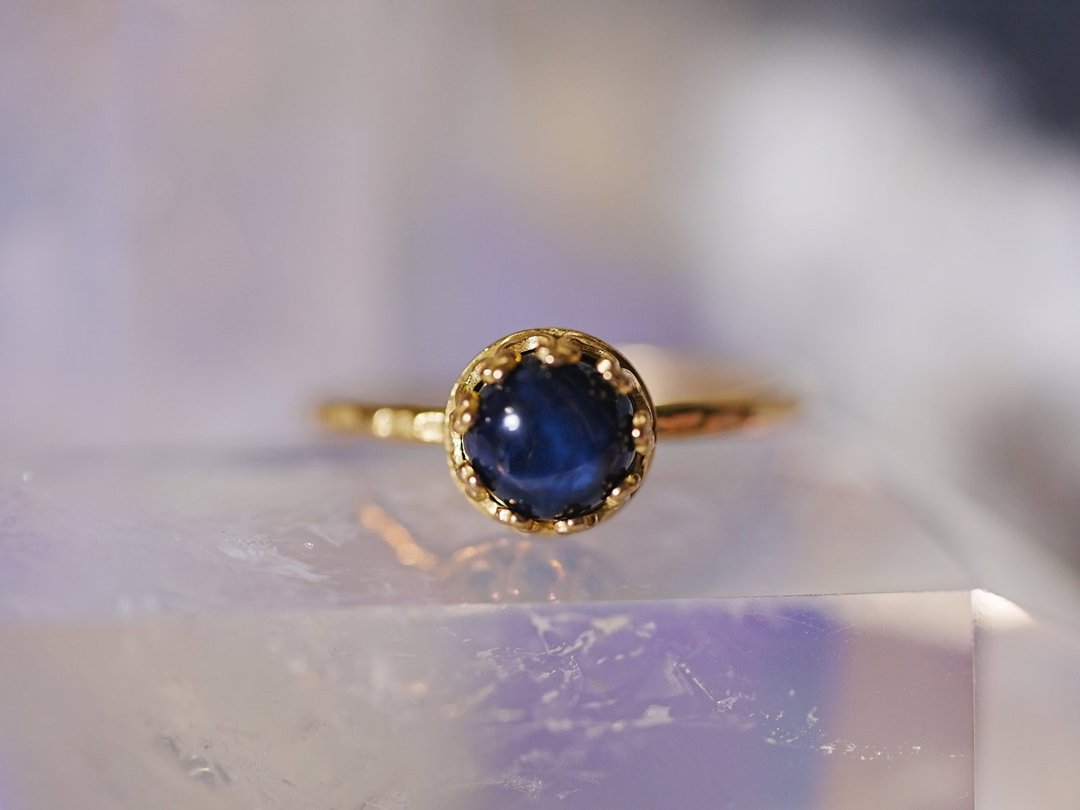 Star Sapphire Fullmoon ring - 戒指 - 半宝石 蓝色
