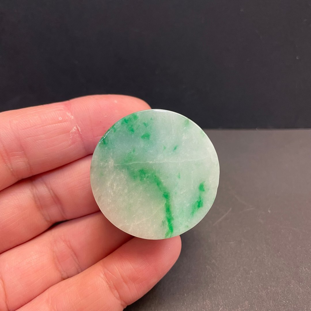 瀚玉珠宝 超值特价 天然翡翠 白底青绿玉璧 绿色抢眼 厚实 有纹裂 - 其他 - 玉石 
