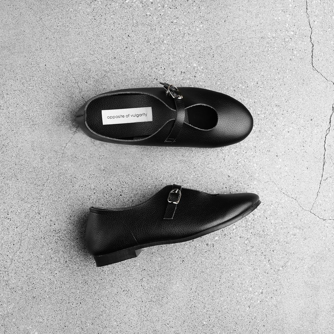 Opposite of Vulgarity 表带平底鞋 / Vintage 古着 - 其他女款皮鞋 - 真皮 黑色