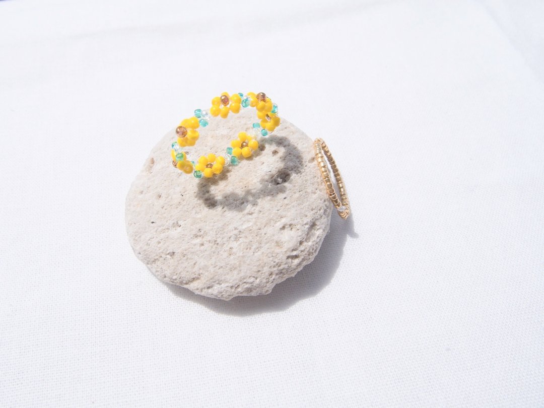 bead ring sunflower korea sunflower sunflower motif - 戒指 - 其他材质 黄色