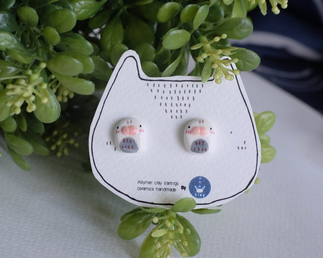 Seals polymer clay earrings - 耳环/耳夹 - 其他材质 灰色