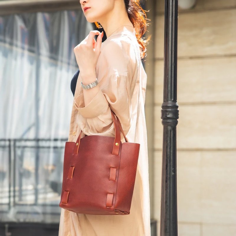 Braided tote bag M size leather leather Italian leather - 手提包/手提袋 - 真皮 咖啡色