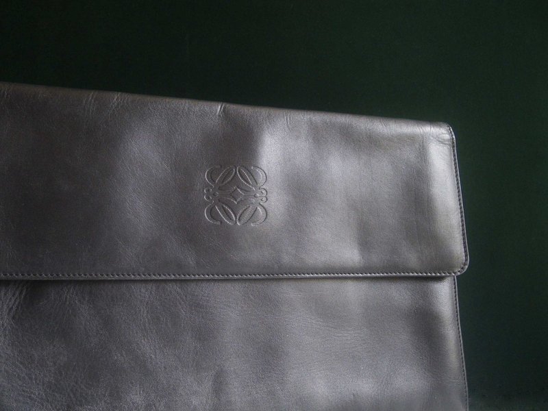 【老时光 OLD-TIME】早期少见二手古董包LOEWE皮革手拿包 - 手拿包 - 其他材质 多色