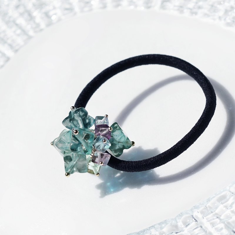 绣球花色调发束 Aurora — 点缀精致雕刻萤石 - 发饰 - 宝石 蓝色