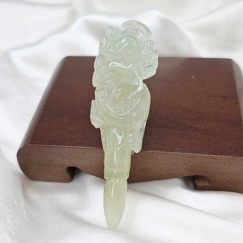 冰种黄翡 龙笔 吊坠 | 天然缅甸玉A货翡翠 - 项链 - 玉石 